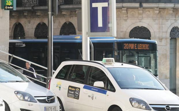El Ayuntamiento de Salamanca destina 61.000 euros a adaptar seis taxis para personas con movilidad reducida