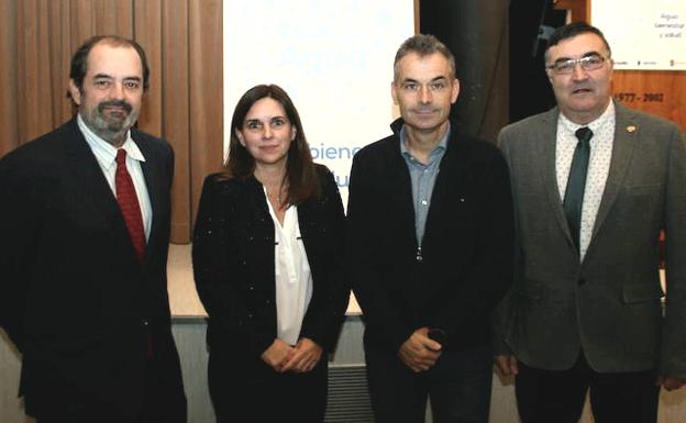 «El 75% de los españoles no alcanza la ingesta de agua diaria aconsejada»