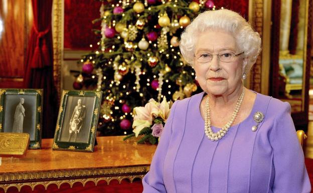 Isabel II pesa a su familia antes de Nochebuena