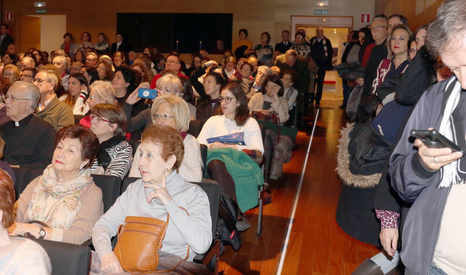 El vicario del Opus Dei, en el Aula de Dultura de El Norte de Castilla