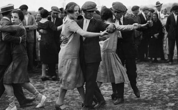 Expresiones de otro tiempo: pagar la cantarada