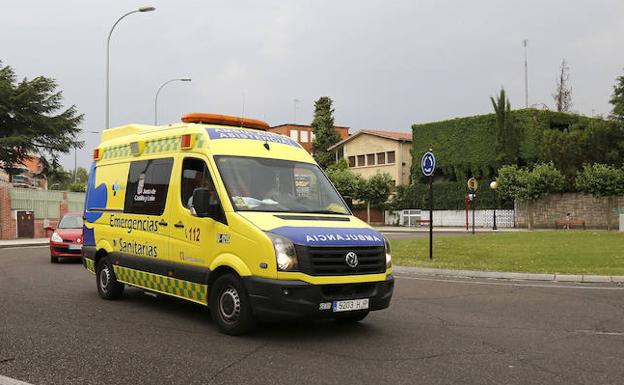 Herido grave un trabajador de 48 años al caer de 6 metros en una obra en Palencia