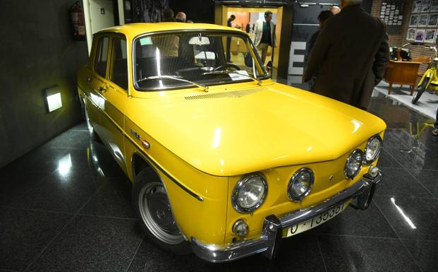 El VII Foro de Vehículos Históricos rinde tributo a Santiago López González y a Fasa Renault