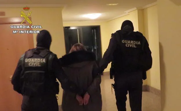 Tres detenidos en Salamanca, uno de ellos acusado de un homicidio, y recuperados dos niños sustraídos en Illescas