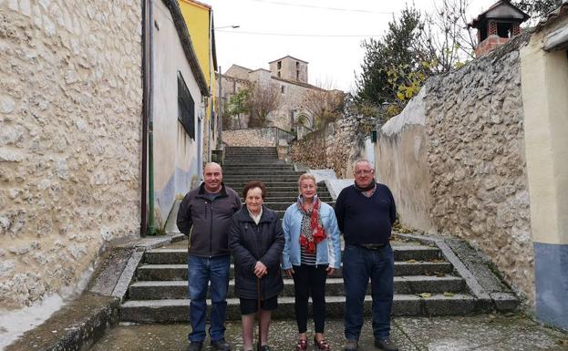 Pecharromán: tres generaciones en un pueblecito segoviano de solo cuatro vecinos