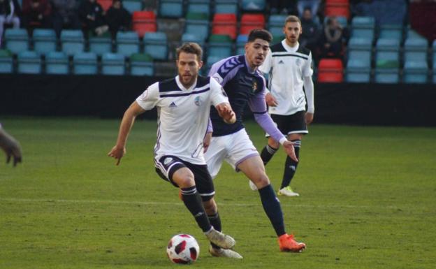Paso atrás en juego del Salamanca CF, que no pasa del empate ante el Valladolid B