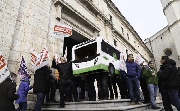 CC OO reclama un impulso al convenio de Auvasa tras cuatro años de negociación