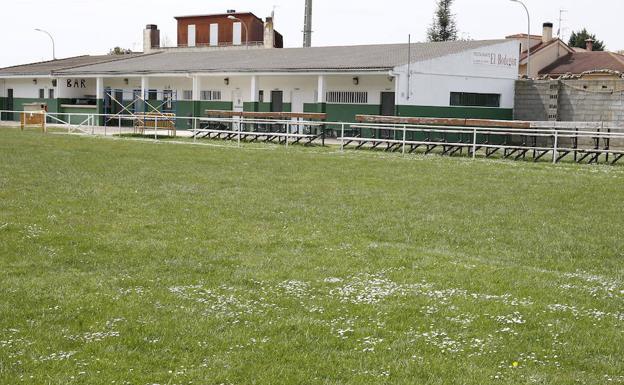 Un partido de clausura al Villamuriel por insultos machistas a una árbitra