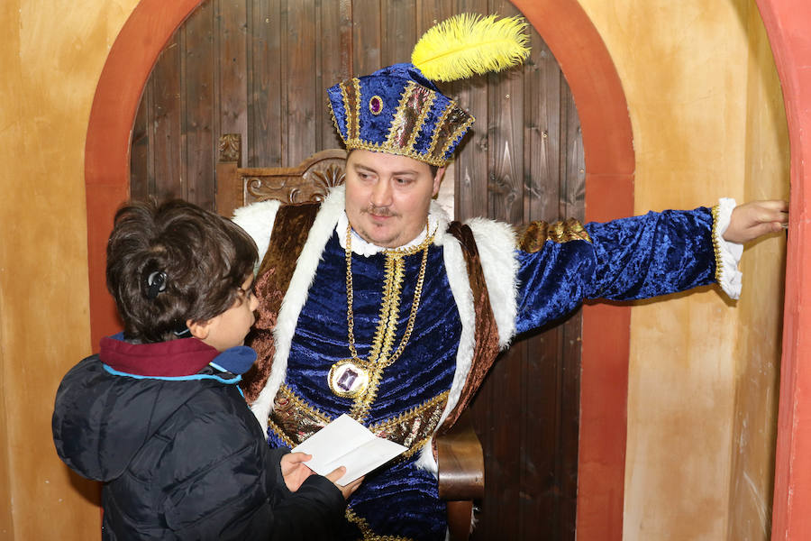 El Cartero Real recibe a cientos de niños vallisoletanos