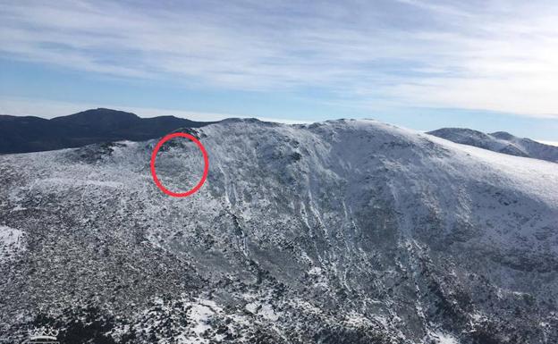 Rescatado un montañero madrileño herido en el Risco de los Claveles