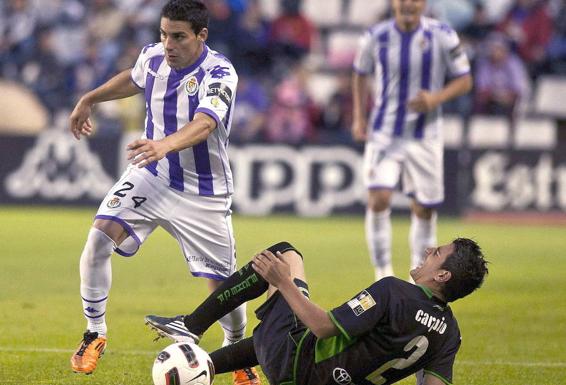 El Salamanca CF negocia la incorporación del defensa salmantino Javier Carpio