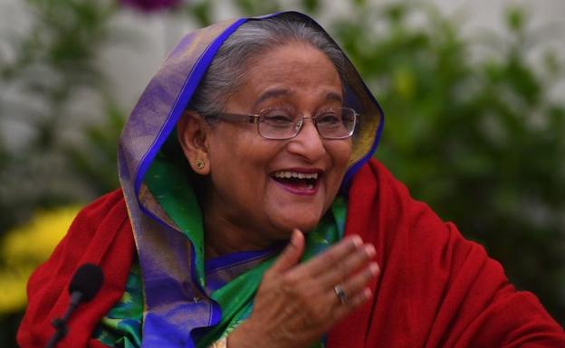 Hasina arrasa y es elegida para su cuarto mandato en Bangladesh