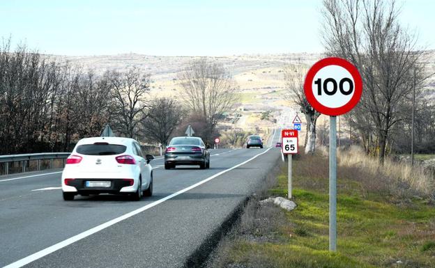 Los 300 kilómetros de carreteras segovianas donde habrá que levantar el pie del acelerador