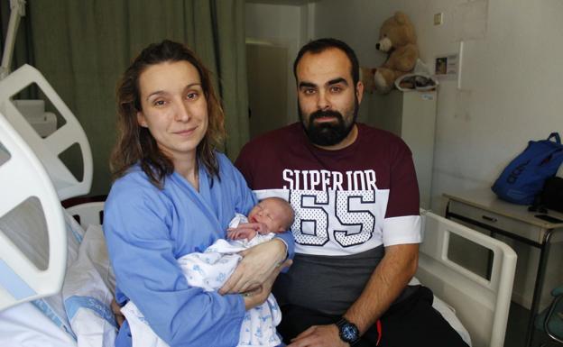 Lucía, primer bebé del año en Salamanca