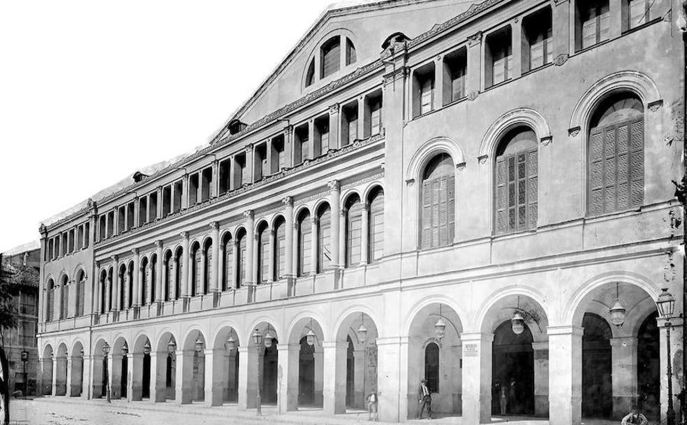 El Calderón, un teatro a la medida del refinado gusto burgués