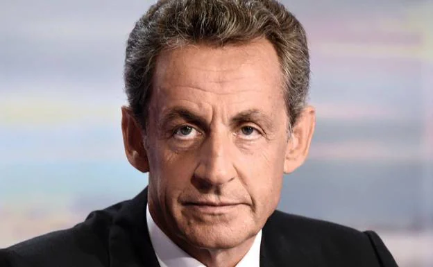 Nicolas Sarkozy se deja barba