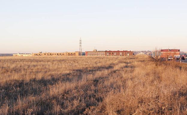 Los cambios del PGOU impedirán edificar tres zonas que equivalen a 370 campos de fútbol