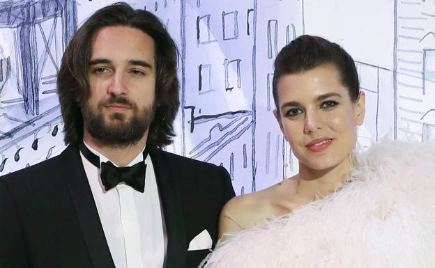 Carlota Casiraghi desmiente su ruptura con Dimitri Rassam