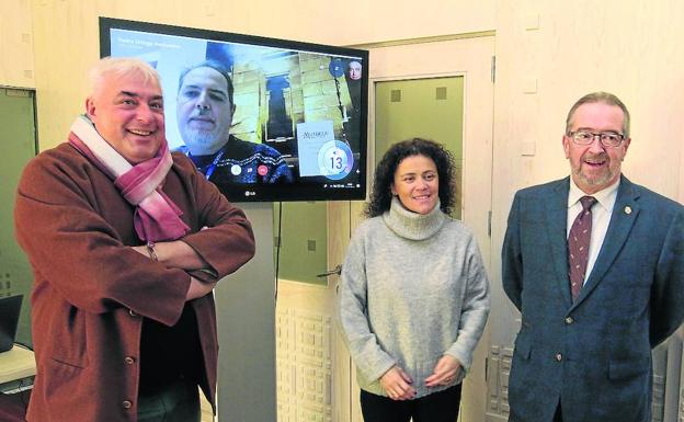 Caballar recaba apoyos para un proyecto de accesibilidad dirigido a personas sordas