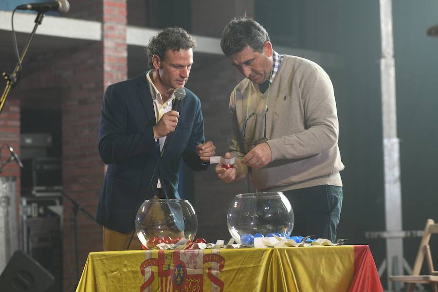 Gala inaugural del Campeonato Nacional de galgos de Nava