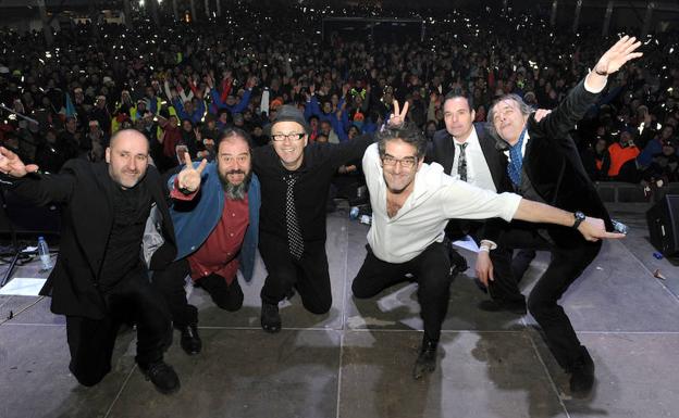 Los Pingüinos bailan al ritmo de 'Los Pichas' y 'Tequila'