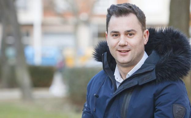 El secretario general del PSOE en León, a Óscar Puente: «¿Por qué no te callas?»