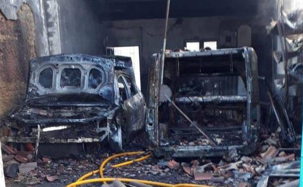 Un incendio calcina un garaje en la localidad vallisoletana de Villagarcía de Campos