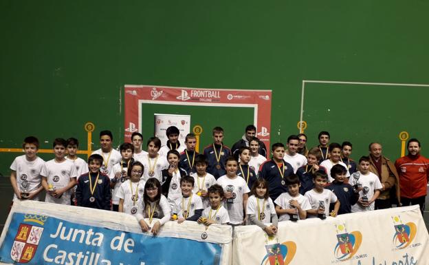 El benjamín salmantino Daniel Vicente, campeón regional de FrontBall en Edad Escolar