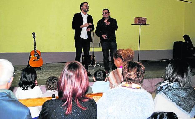 Valdenebro festeja a su patrón con la magia y el humor de Gele Rodrigo
