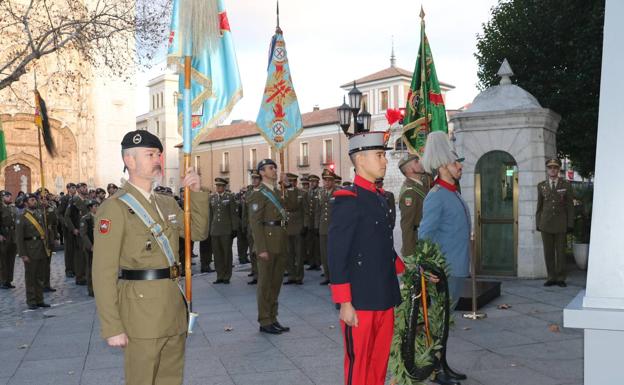 El Ejército de Tierra dedica su arriado solemne a los medios de comunicación de Valladolid y Palencia