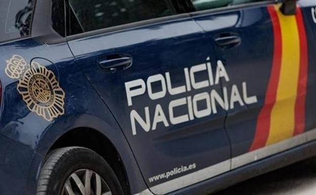 Detenido en Aranda un hombre por grabar las piernas y glúteos de mujeres en un supermercado