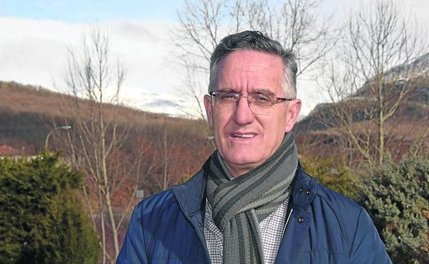 El alcalde de Velilla anuncia que volverá a ser candidato por el PP