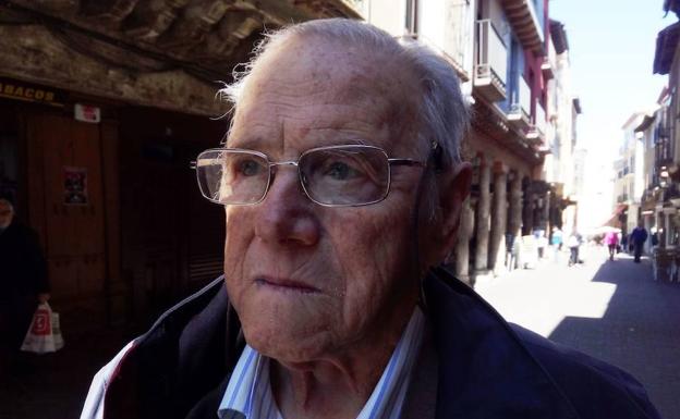 Rioseco despide a Manuel Moras, hermano de honor del Nazareno de Santiago