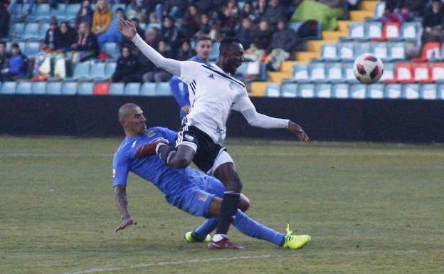 El Salamanca CF, a poner tierra de por medio con la quema ante el Burgos CF