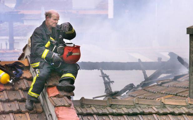 Bomberos, pilotos, artistas, toreros, mineros y ferroviarios pagarán más por jubilarse antes