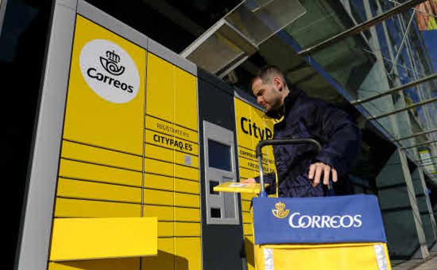 Correos asumirá el papel de la banca en los pueblos pequeños para ganar negocio