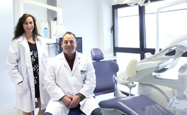 Investigadores de la UEMC crean un tratamiento de implantología dental con células madre