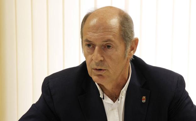 Luis Minguela repetirá como candidato del PP a la Alcaldía de Laguna