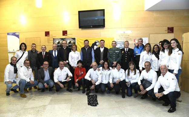 Gabriel Villamil, premiado por Pingüinos