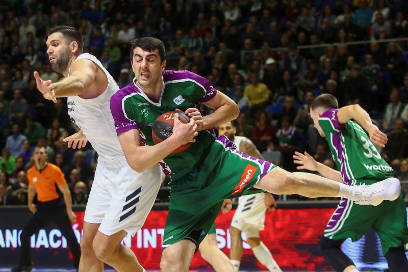 El Unicaja, con el artillero Jaime Fernández, desfonda al Real Madrid