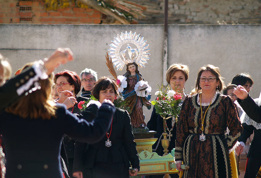 Celebración de Santa Águeda en Nieva