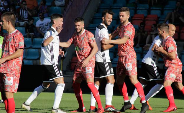El CD Guijuelo fija como Día de Ayuda al Club el derbi ante el Salamanca CF del domingo