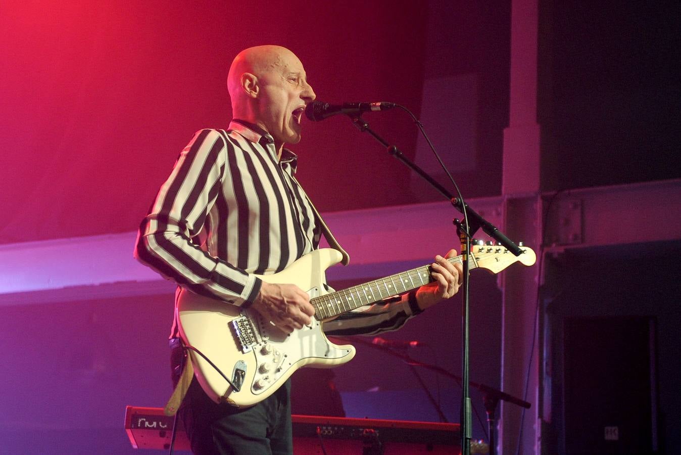 Concierto de Ilegales en el LAVA
