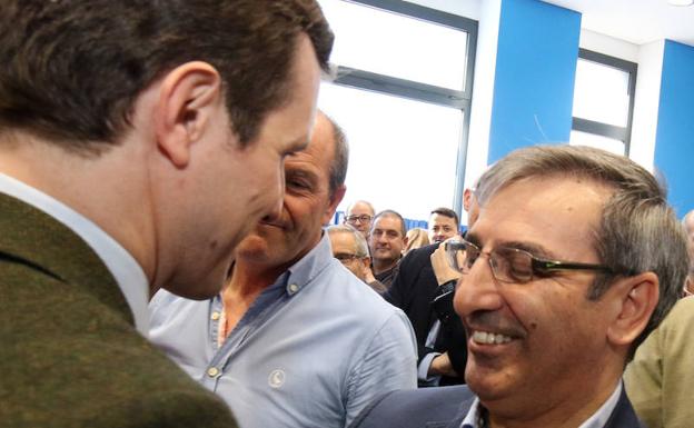 Pablo Casado hace un guiño a Sanz Merino, a quien desea «altas responsabilidades en el partido»