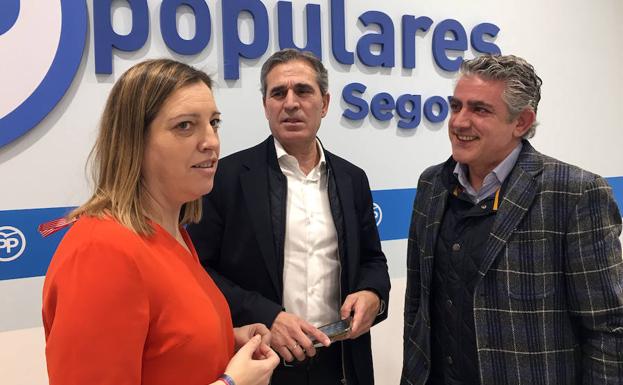 El PP de Segovia sobre Pedro Sánchez: «Es un presidente de Gobierno hincado de rodillas»