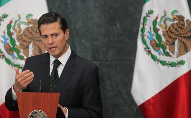 El expresidente mexicano Peña Nieto y su novia, en Madrid