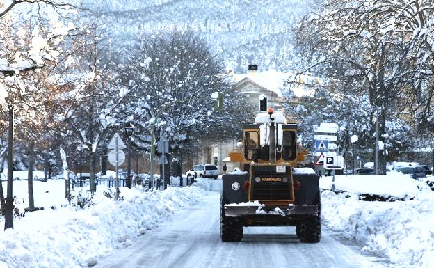 El Real Sitio de San Ildefonso opta por la urea como fundente para las nevadas