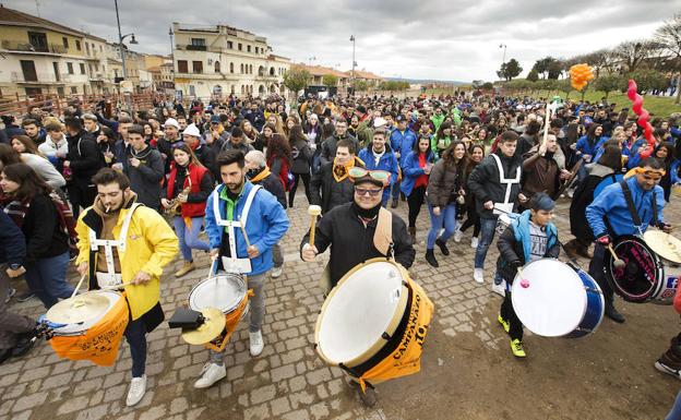 El novedoso 'Pasacalles de Cenizos' el martes pondrá el punto y final al Carnaval de Ciudad Rodrigo