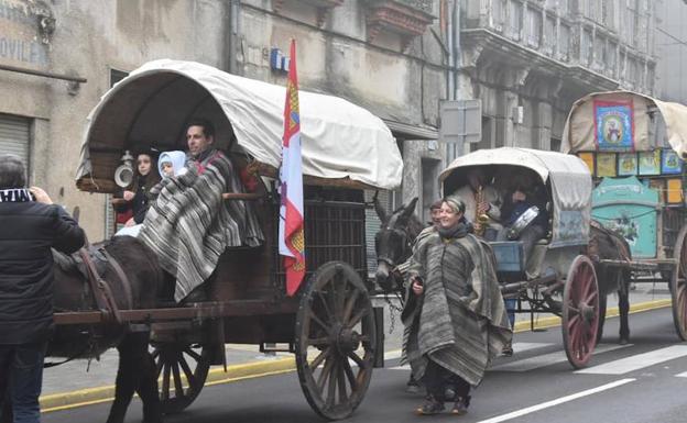 El mal tiempo no asusta a los arrieros de Acasan en su trayecto hasta la matanza de Guijuelo