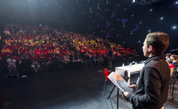 Ocho emisoras escolares unen su voz para celebrar el día mundial de la radio en Valladolid